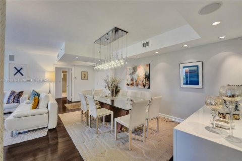 Condo in Aventura, Florida, 2 bedrooms  № 1140806 - photo 10