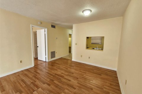 Condo in Lauderhill, Florida, 1 bedroom  № 816064 - photo 19