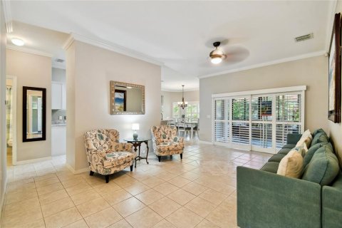 Villa ou maison à vendre à Kissimmee, Floride: 2 chambres, 138.52 m2 № 1264015 - photo 4