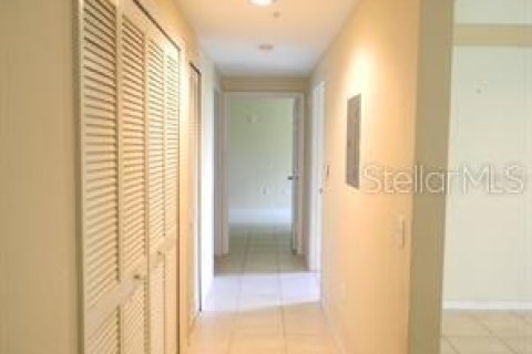 Copropriété à louer à Sarasota, Floride: 3 chambres, 120.31 m2 № 1350281 - photo 12