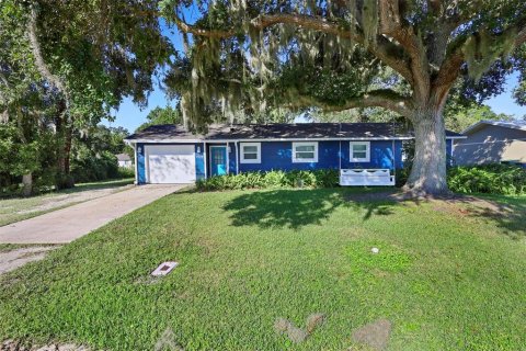 House in Edgewater, Florida 3 bedrooms, 112.41 sq.m. № 1350966 - photo 1