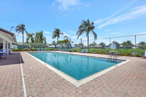 Adosado en venta en West Palm Beach, Florida, 2 dormitorios, 123.75 m2 № 1186225 - foto 8