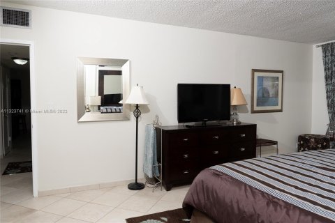 Condominio en venta en Hollywood, Florida, 2 dormitorios, 115.94 m2 № 211647 - foto 27