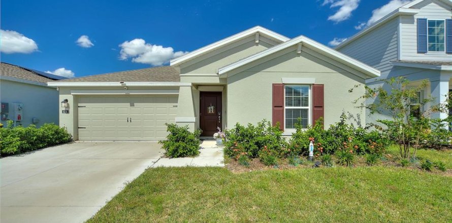 House in Davenport, Florida 3 bedrooms, 144.93 sq.m. № 1408000