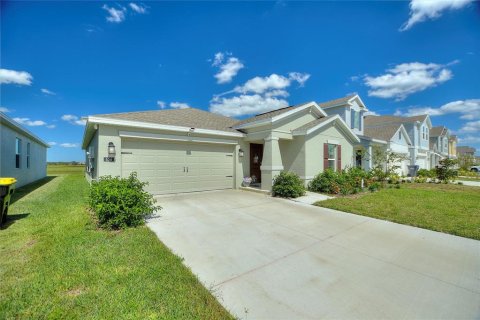 House in Davenport, Florida 3 bedrooms, 144.93 sq.m. № 1408000 - photo 2