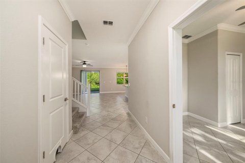 Casa en venta en Land O' Lakes, Florida, 5 dormitorios, 234.95 m2 № 1342450 - foto 4