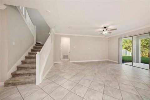 Casa en venta en Land O' Lakes, Florida, 5 dormitorios, 234.95 m2 № 1342450 - foto 5