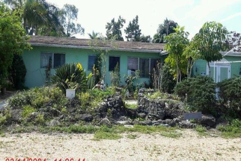 House in Wilton Manors, Florida 3 bedrooms, 155.05 sq.m. № 1189805 - photo 1