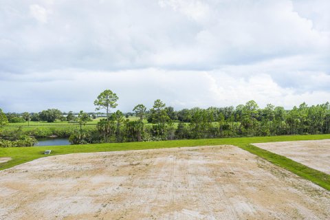 Купить земельный участок в Палм Сити, Флорида № 1146114 - фото 2