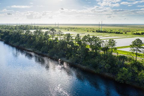 Land in Palm City, Florida № 1146114 - photo 1