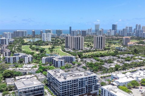 Condo in Aventura, Florida, 1 bedroom  № 1281022 - photo 3