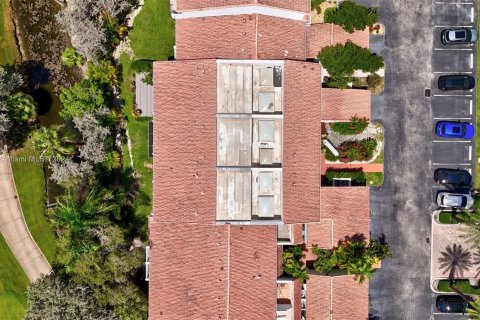 Touwnhouse à vendre à Aventura, Floride: 4 chambres, 188.78 m2 № 1280980 - photo 30