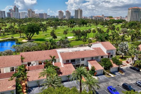 Adosado en venta en Aventura, Florida, 4 dormitorios, 188.78 m2 № 1280980 - foto 28