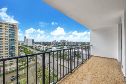 Condominio en venta en Hollywood, Florida, 2 dormitorios, 115.2 m2 № 1372510 - foto 11