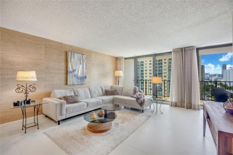 Condominio en venta en Hollywood, Florida, 2 dormitorios, 115.2 m2 № 1372510 - foto 7