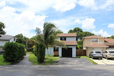 Villa ou maison à vendre à Miami, Floride: 3 chambres, 144 m2 № 1348790 - photo 5