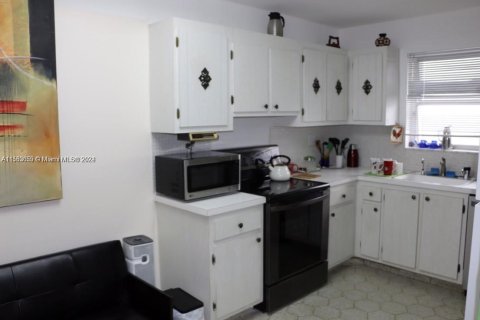 Condo in Aventura, Florida, 2 bedrooms  № 1162394 - photo 2