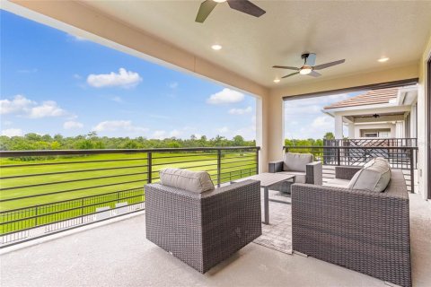 Villa ou maison à vendre à Kissimmee, Floride: 6 chambres, 407.38 m2 № 1287639 - photo 3