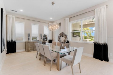 Villa ou maison à vendre à Kissimmee, Floride: 6 chambres, 407.38 m2 № 1287639 - photo 15