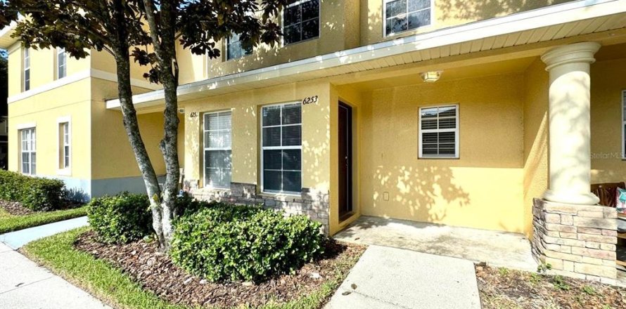 Condo in Zephyrhills, Florida, 2 bedrooms  № 1341163