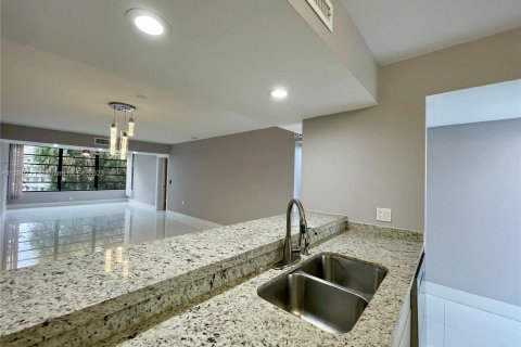 Condominio en venta en Davie, Florida, 2 dormitorios, 128.67 m2 № 908526 - foto 5