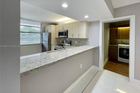 Condominio en venta en Davie, Florida, 2 dormitorios, 128.67 m2 № 908526 - foto 8