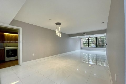 Condominio en venta en Davie, Florida, 2 dormitorios, 128.67 m2 № 908526 - foto 4
