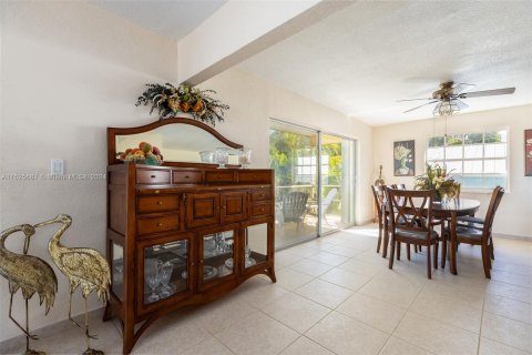 Casa en venta en Tavernier, Florida, 4 dormitorios, 173.54 m2 № 983514 - foto 17