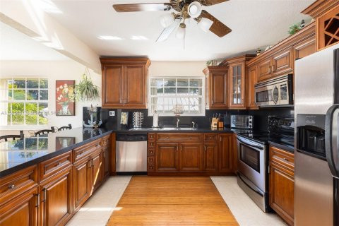 Villa ou maison à vendre à Tavernier, Floride: 4 chambres, 173.54 m2 № 983514 - photo 14