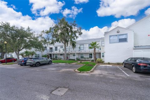 Condo in Orlando, Florida, 1 bedroom  № 1383803 - photo 2