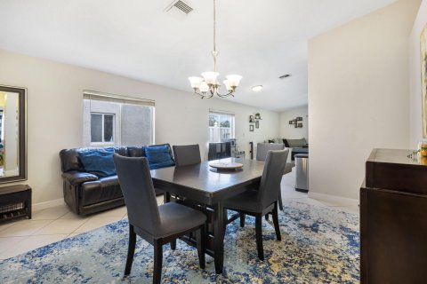 Villa ou maison à vendre à Deerfield Beach, Floride: 4 chambres, 151.43 m2 № 1096687 - photo 18