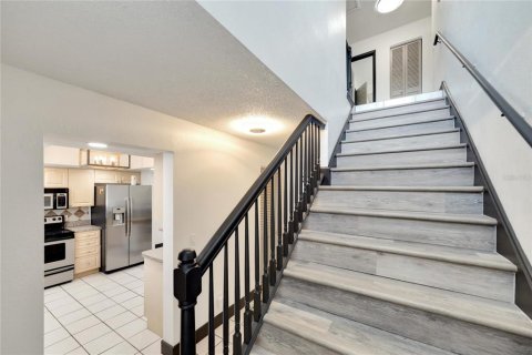 Townhouse in Tampa, Florida 3 bedrooms, 149.57 sq.m. № 964533 - photo 5