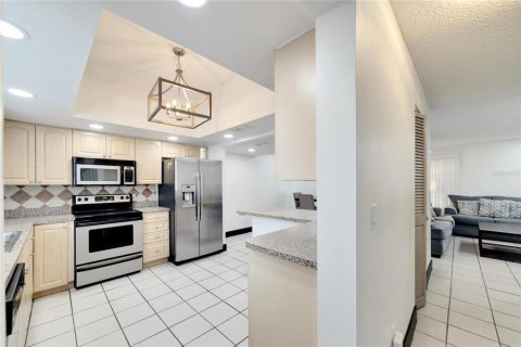 Townhouse in Tampa, Florida 3 bedrooms, 149.57 sq.m. № 964533 - photo 6