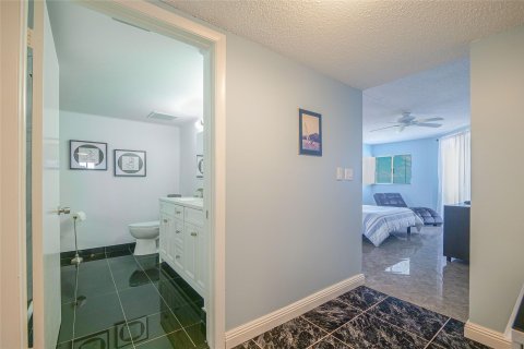 Copropriété à vendre à Lauderhill, Floride: 2 chambres, 130.71 m2 № 1093673 - photo 30