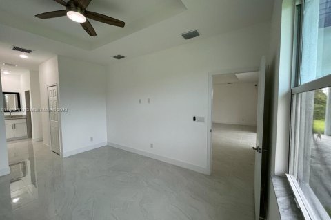 Casa en venta en Lehigh Acres, Florida, 3 dormitorios, 157.75 m2 № 747223 - foto 22