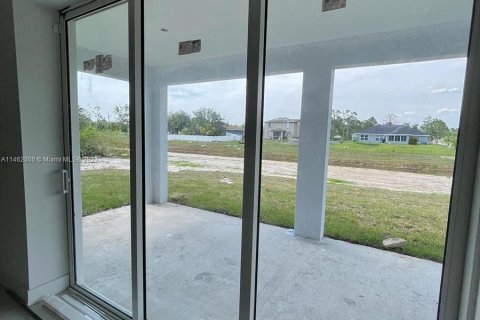Casa en venta en Lehigh Acres, Florida, 3 dormitorios, 157.75 m2 № 747223 - foto 5