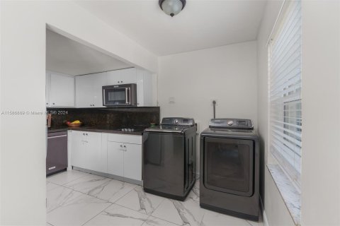 Touwnhouse à vendre à Davie, Floride: 3 chambres, 124.49 m2 № 1181420 - photo 30