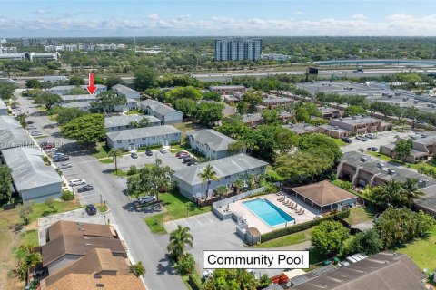 Adosado en venta en Davie, Florida, 3 dormitorios, 124.49 m2 № 1181420 - foto 9