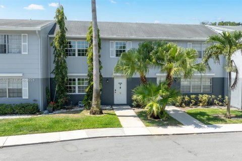 Touwnhouse à vendre à Davie, Floride: 3 chambres, 124.49 m2 № 1181420 - photo 1