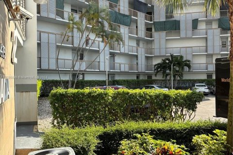 Condo in Aventura, Florida, 3 bedrooms  № 1181319 - photo 6