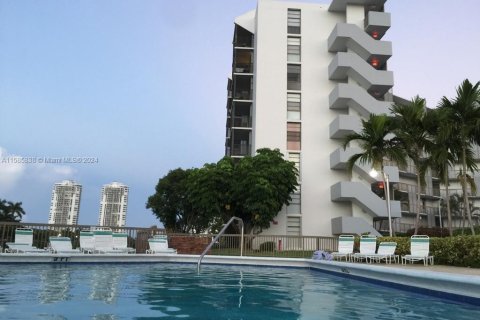 Condominio en venta en Aventura, Florida, 3 dormitorios, 137.68 m2 № 1181319 - foto 8