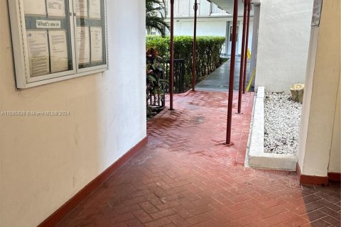 Copropriété à vendre à Aventura, Floride: 3 chambres, 137.68 m2 № 1181319 - photo 12