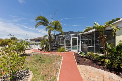 Villa ou maison à louer à Englewood, Floride: 2 chambres, 107.77 m2 № 444790 - photo 30