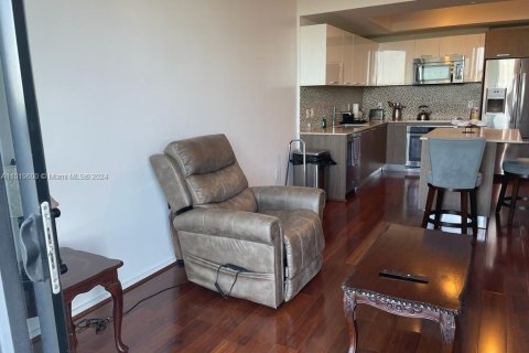 Condominio en venta en Doral, Florida, 1 dormitorio, 72.19 m2 № 967326 - foto 6