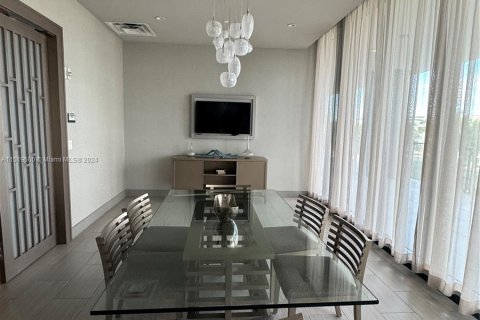 Condominio en venta en Doral, Florida, 1 dormitorio, 72.19 m2 № 967326 - foto 28