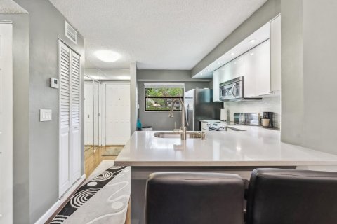 Condominio en venta en Tamarac, Florida, 2 dormitorios, 94.76 m2 № 910037 - foto 8