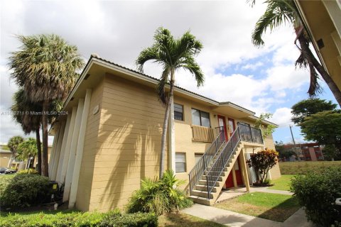 Condo in Coral Springs, Florida, 2 bedrooms  № 1345955 - photo 14