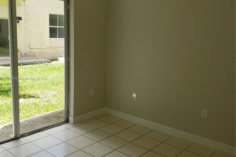 Copropriété à louer à Homestead, Floride: 2 chambres, 84.91 m2 № 1345707 - photo 13