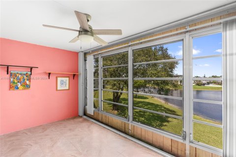 Condo in Deerfield Beach, Florida, 2 bedrooms  № 1345954 - photo 14