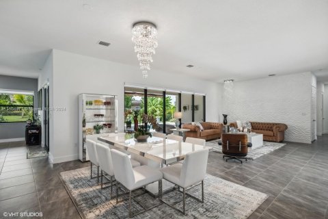 Villa ou maison à vendre à Davie, Floride: 6 chambres, 378.48 m2 № 1240461 - photo 14